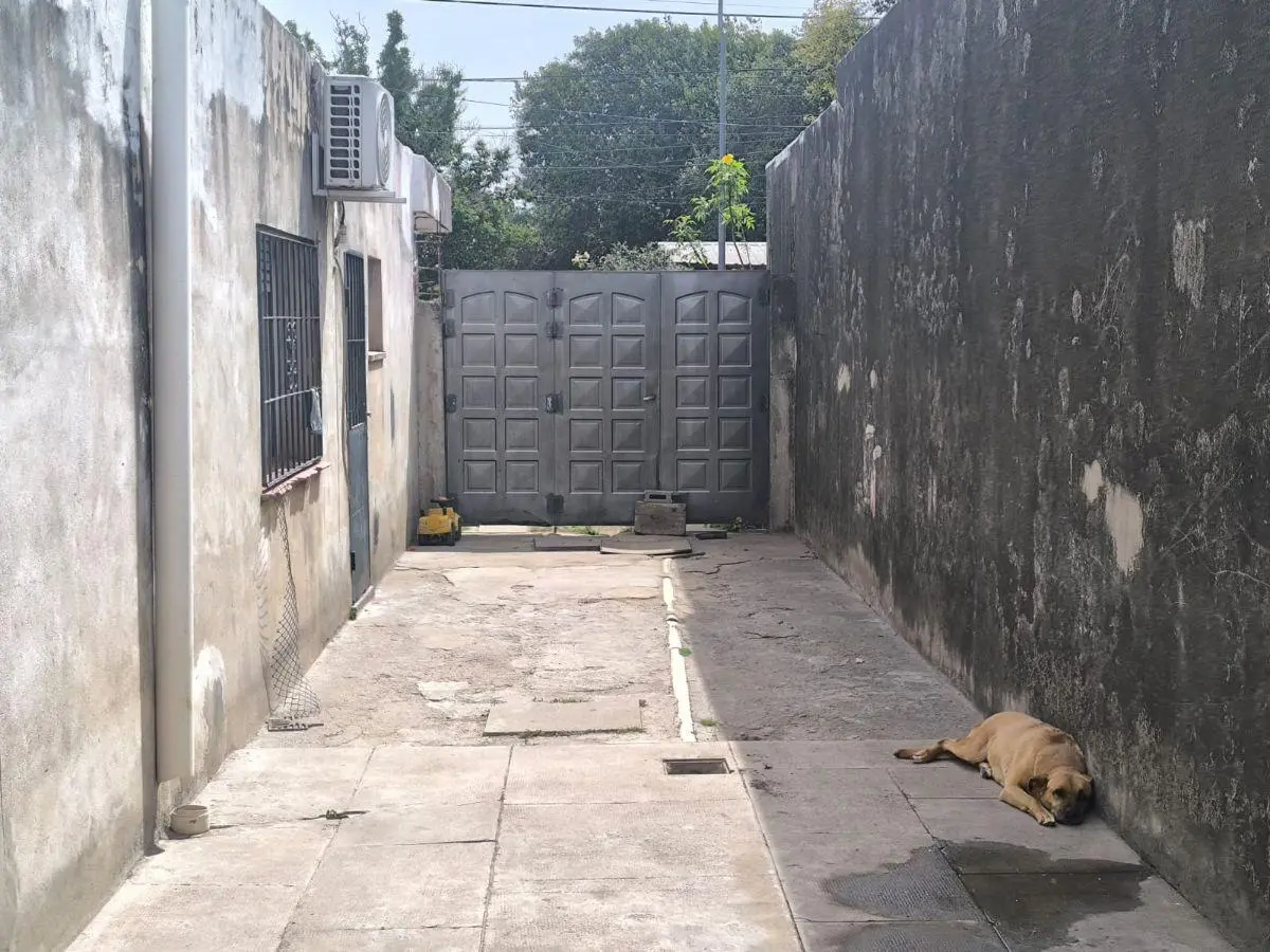 CASA en VENTA B° Los Plátanos 4