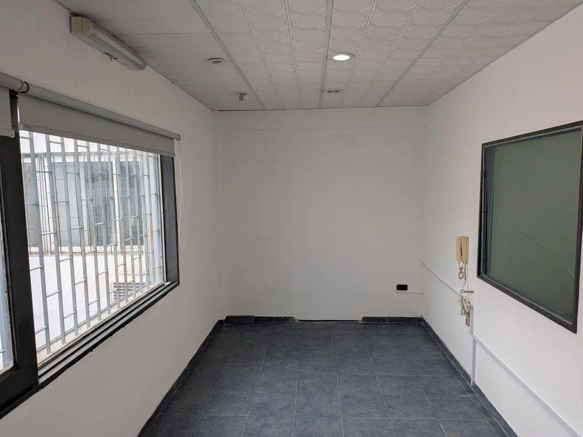 Venta de oficina céntrica excelente ubicación 5