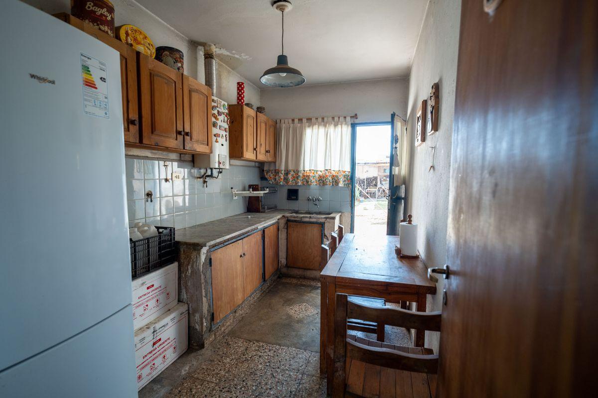 Foto de Casa en dos plantas en venta a 2 cuadras de Shopping Villa Cabrera, imagen 2