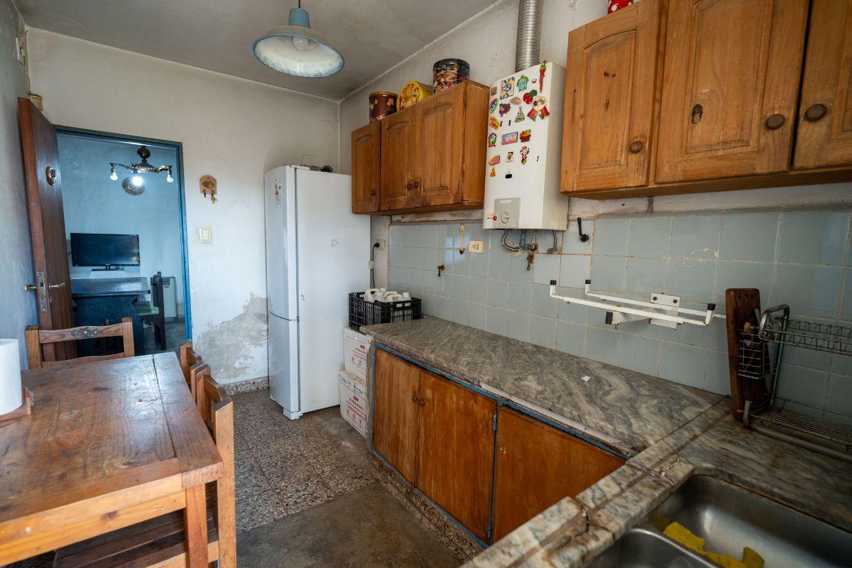 Foto de Casa en dos plantas en venta a 2 cuadras de Shopping Villa Cabrera, imagen 5
