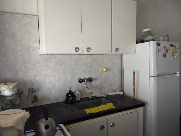 Venta Departamento de 3 Ambientes a La Calle, 64 m 4