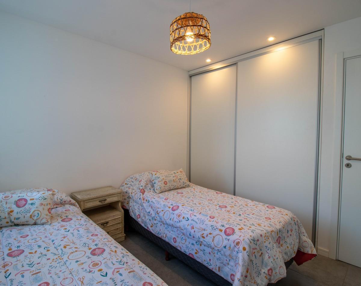Foto de Venta departamento de tres ambientes. Plaza Mitre, imagen 4