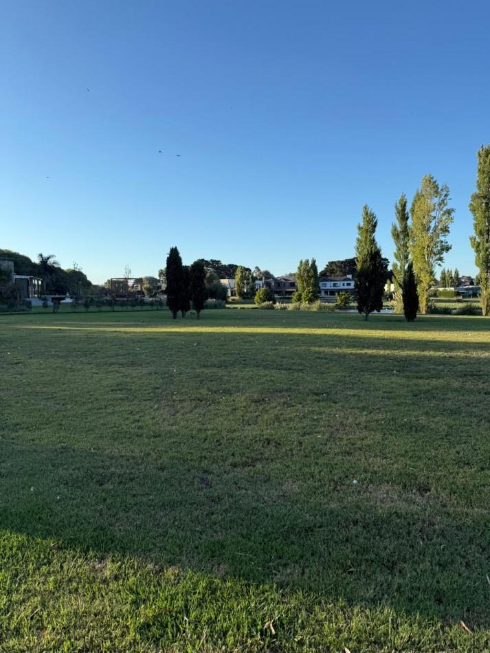 Lote en Rumenco Las Lomas con Vista a La Laguna 1