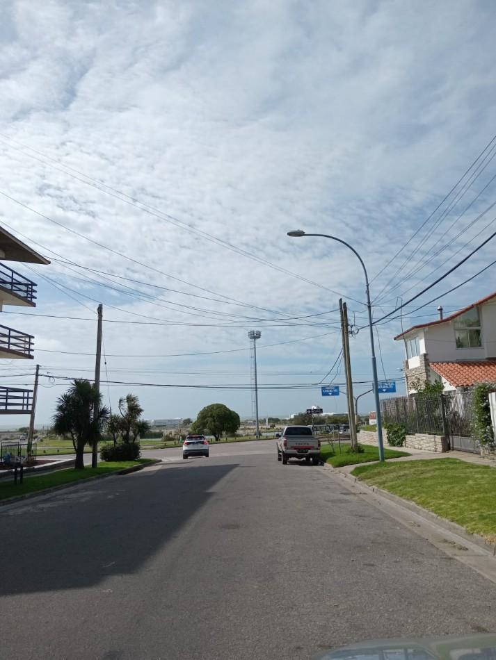 Edificio Punta Mogotes/ Media Cuadra de La Costa 2