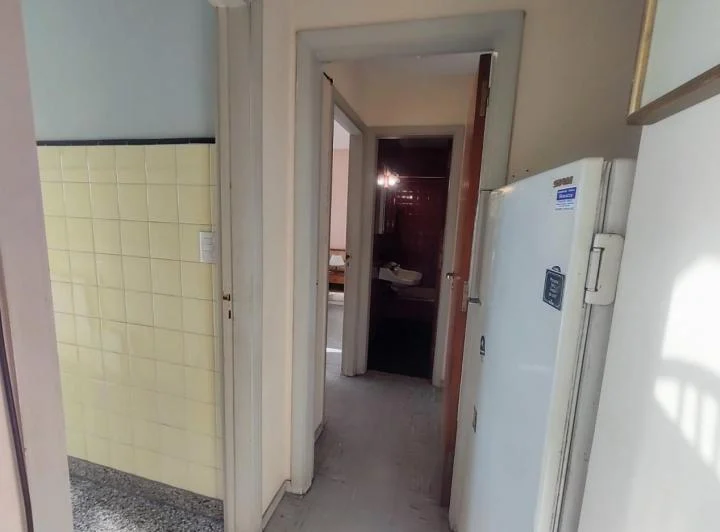 Alquiler residencial departamento dos ambientes con balcon y cochera zona Guemes 5