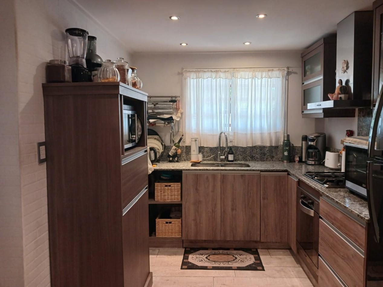 Foto de Venta casa 4 ambientes, garaje, parque y piscina, Caisamar, imagen 5