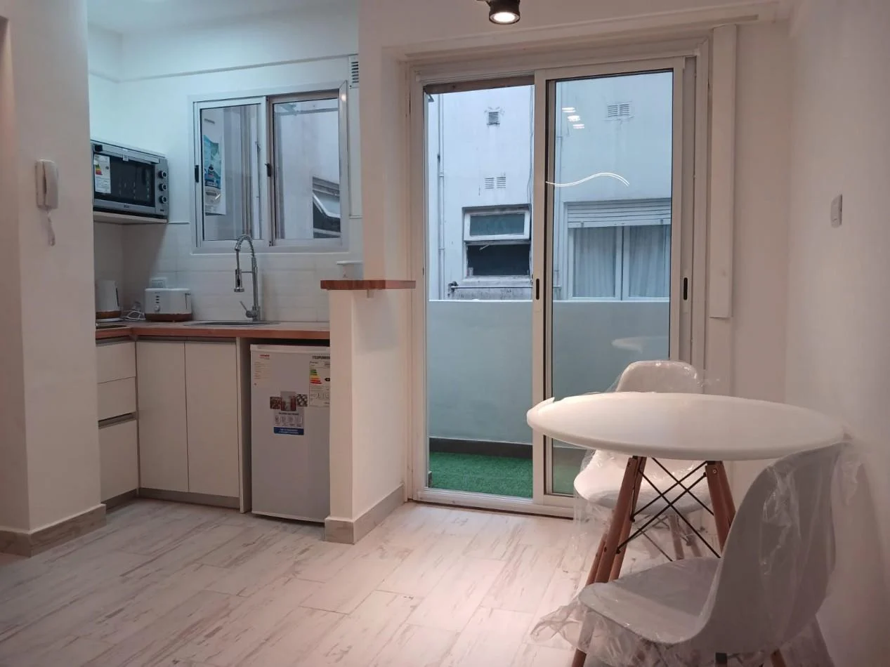 Foto de Venta departamento monoambiente, reciclado y amoblado, plaza mitre, imagen 1