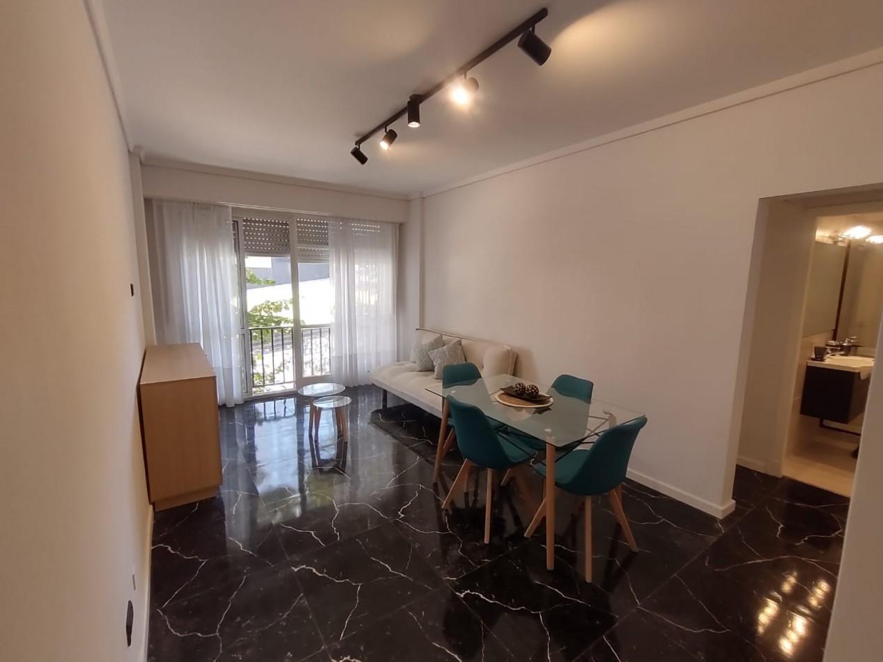 Foto de Alquiler departamento dos ambientes al frente con balcon y patio zona macrocentro Ideal estudiante!, imagen 2