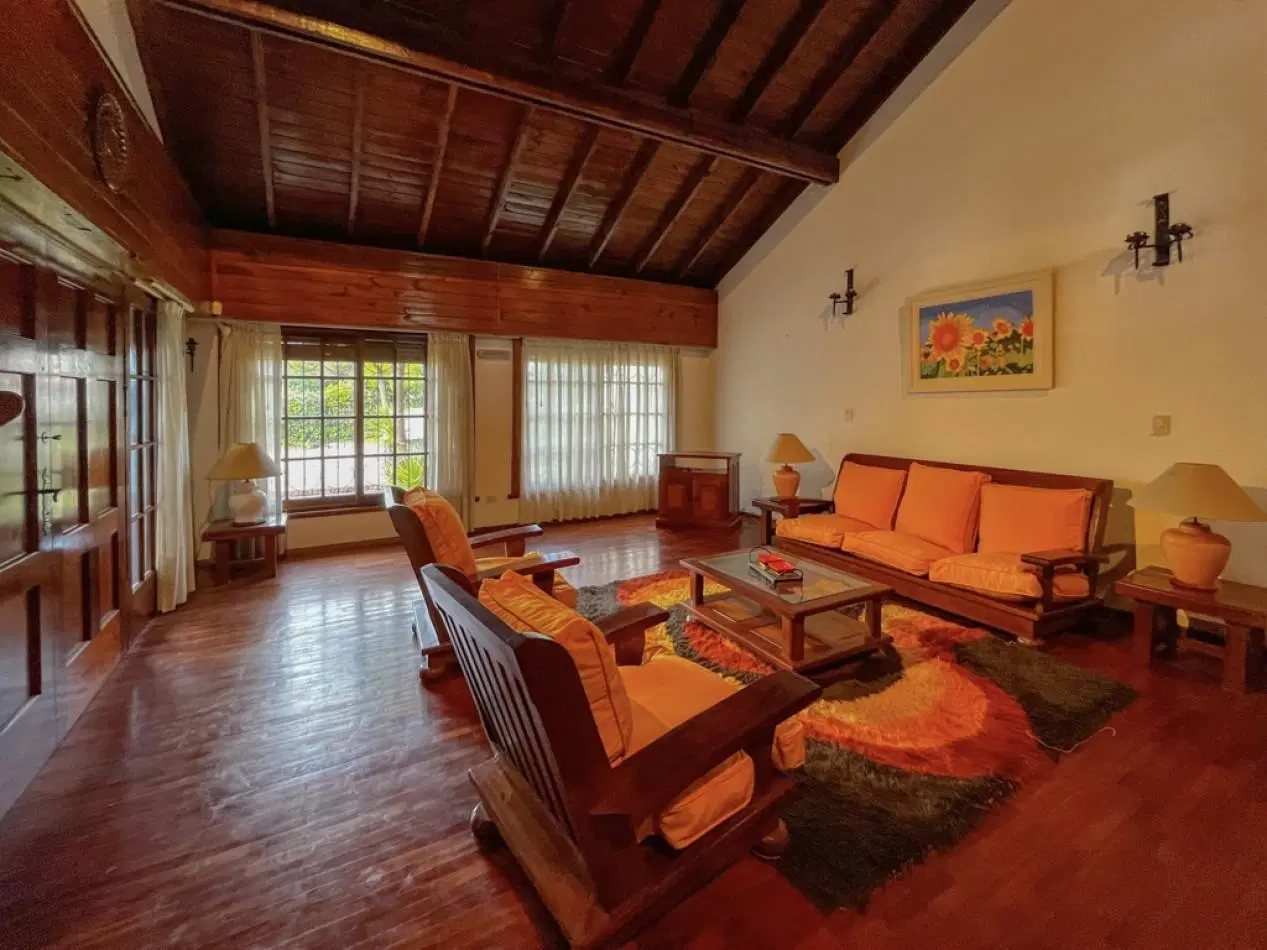 VENTA CASA 4 AMBIENTES BARRIO STELLA MARIS GRAN PARQUE A CUADRAS DEL MAR 3