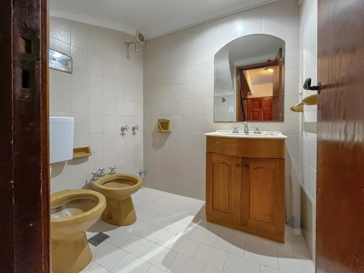 VENTA CASA 4 AMBIENTES BARRIO STELLA MARIS GRAN PARQUE A CUADRAS DEL MAR 2