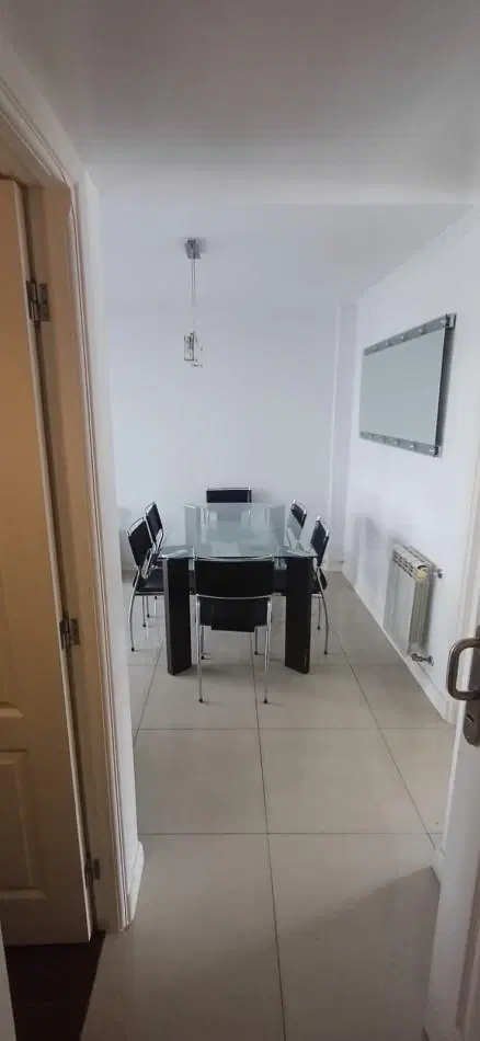 DEPARTAMENTO 2 AMBIENTES AL FRENTE CON COCHERA - BOLIVAR Y MITRE 2