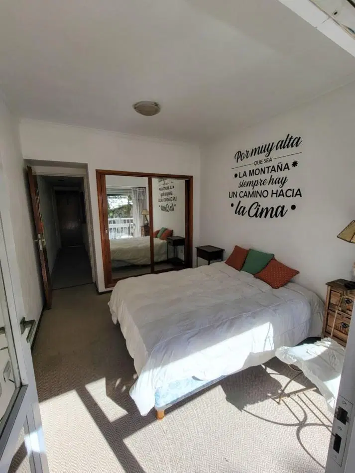DEPARTAMENTO 3 AMBIENTES C/ BALCON + DEPENDECIA 8