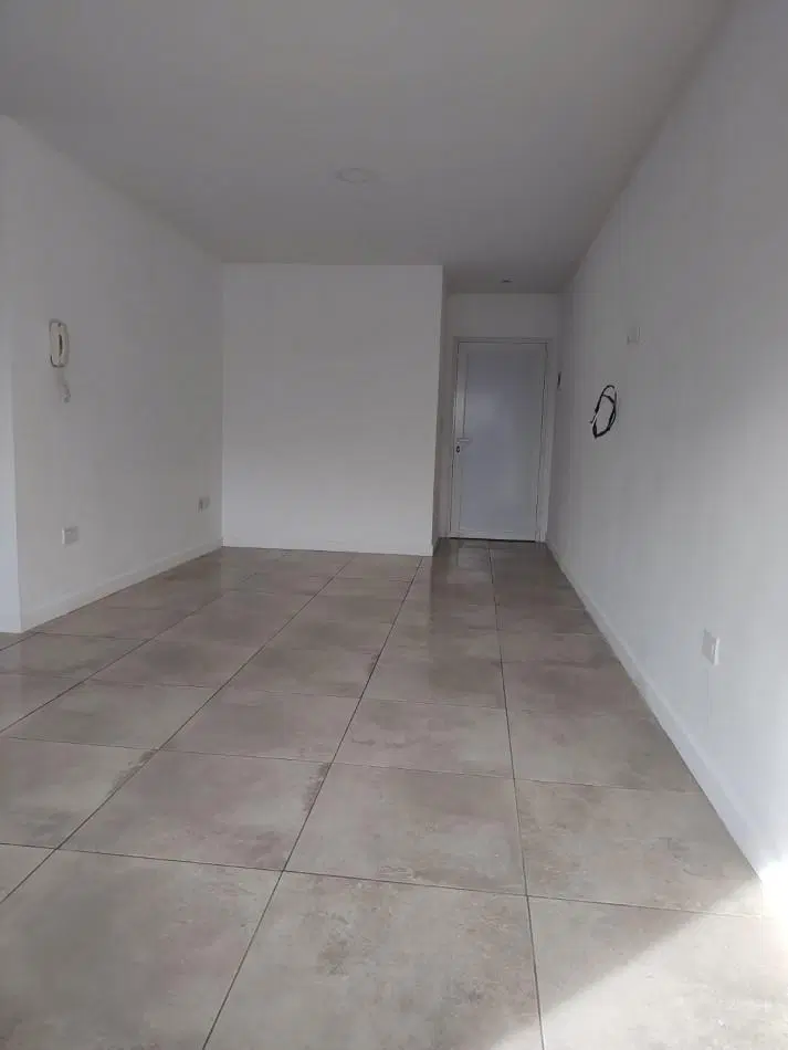 Depto 3 ambientes con cochera en villa primera 8