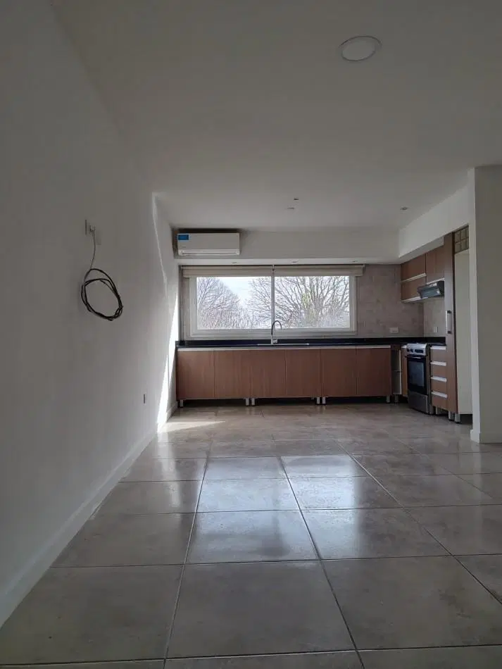 Depto 3 ambientes con cochera en villa primera 2