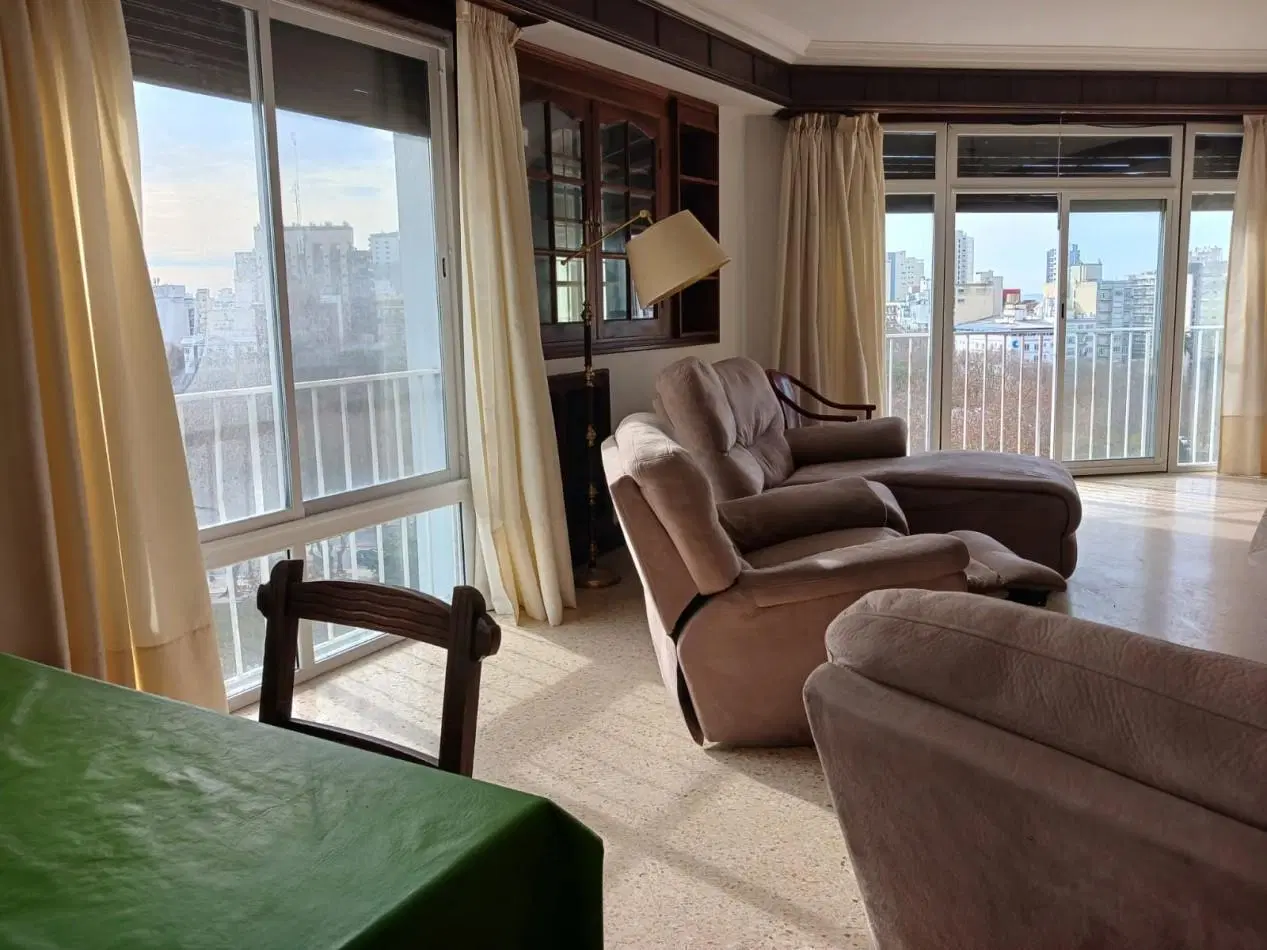 venta departamento 3 ambientes con dependencia, zona centro, excelente vista 8