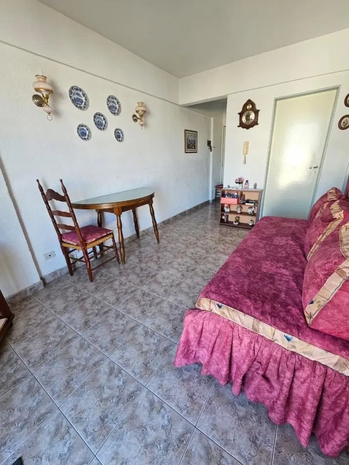 VENTA DEPARTAMENTO 2 AMBIENTES LATERAL CON BALCON Y VISTA A LA CIUDAD ZONA ALDREY 8