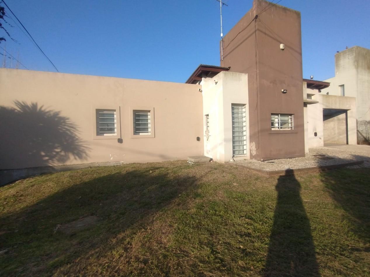 Foto de Casa 4 ambientes en barrio Alfar, imagen 1