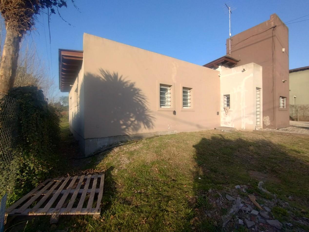 Foto de Casa 4 ambientes en barrio Alfar, imagen 2