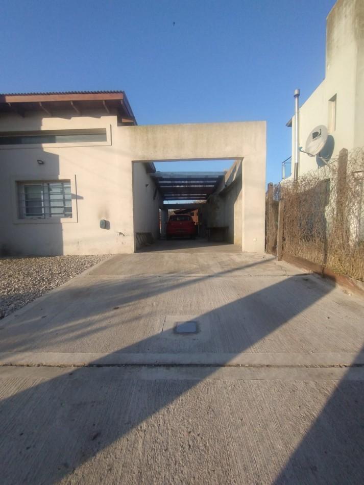 Foto de Casa 4 ambientes en barrio Alfar, imagen 3