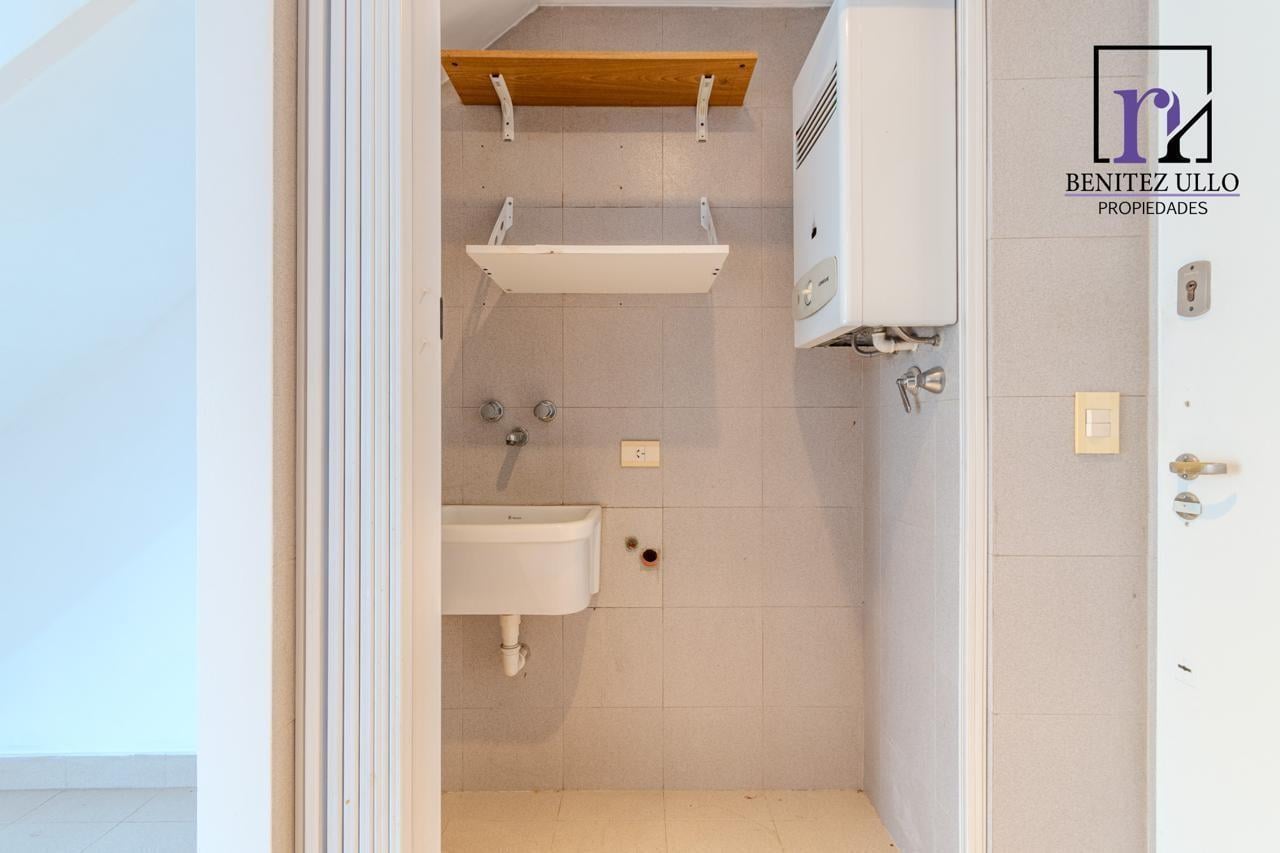 Foto de VENTA Departamento Dúplex 2 amb con cochera cubierta - La Boca - Apto, imagen 5