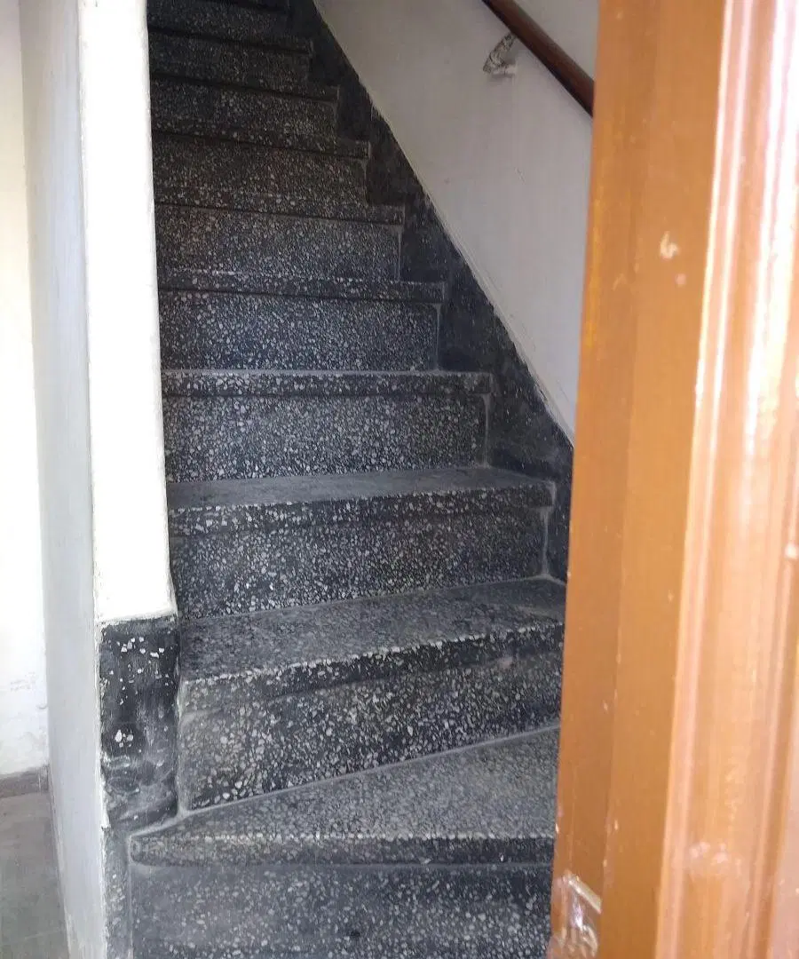 AMPLIO TIPO CASA EN P.ALTA 2