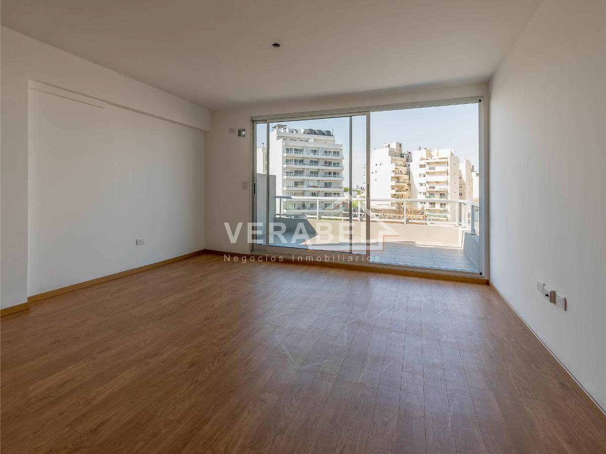 Foto de Venta de amplio 2 ambientes con balcón aterrazado. Excelente luminosidad, imagen 4