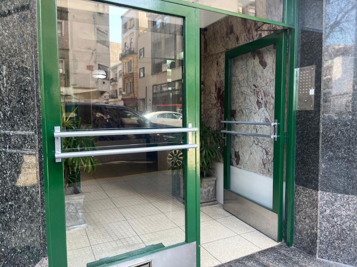 Foto de Departamento 2 ambientes | Refacción total con DVH | Amueblado opcional | Constitución, imagen 4