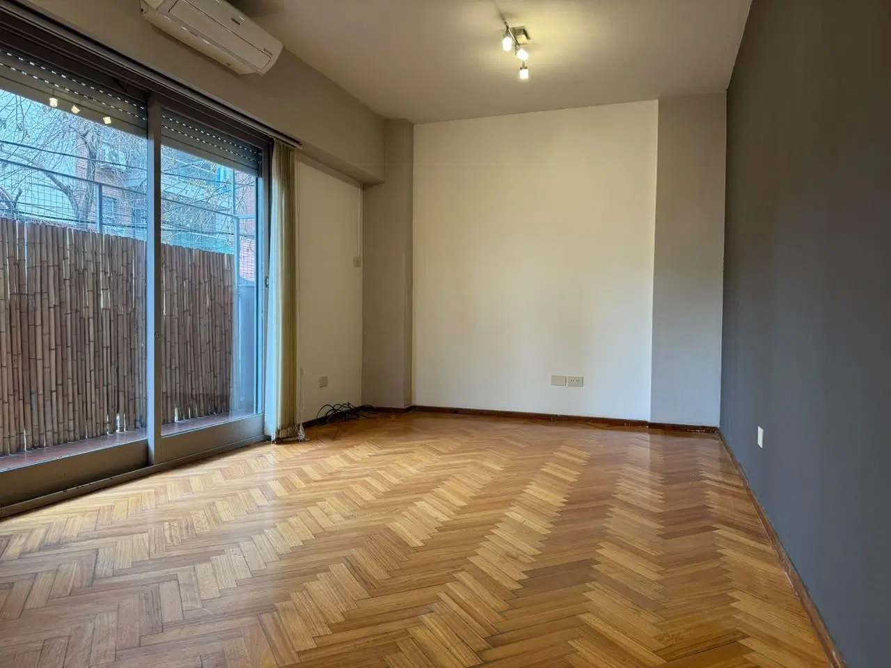 Departamento en Coghlan 2