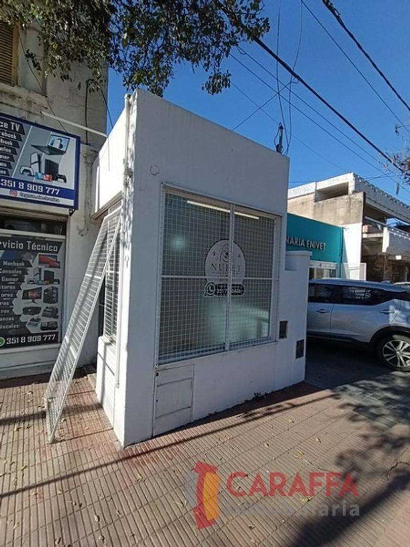 Foto de VENTA EN BLOQUE: 4 LOCALES + CASA !!!- AV- CARAFFA AL 2600, imagen 4