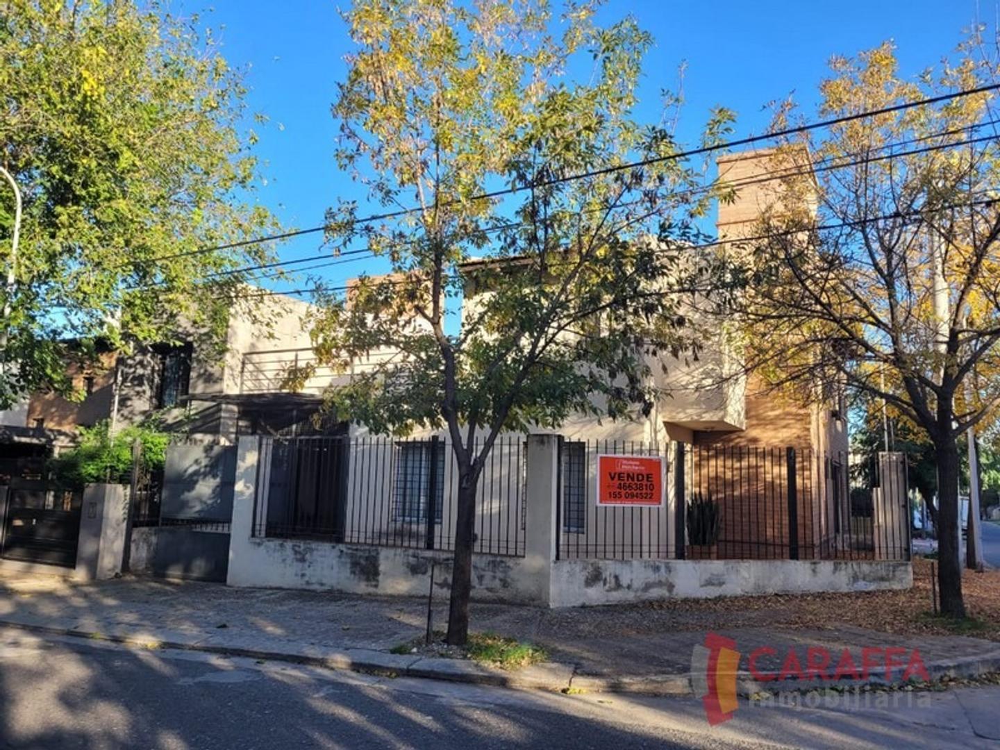 Foto de VENTA – DUPLEX (PH) 3 DORMITORIOS Bº PARQUE CAPITAL, imagen 1