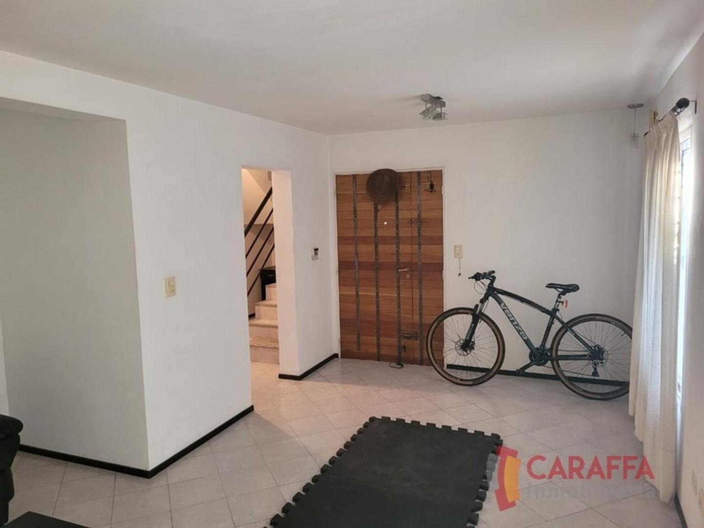 Foto de VENTA – DUPLEX (PH) 3 DORMITORIOS Bº PARQUE CAPITAL, imagen 5