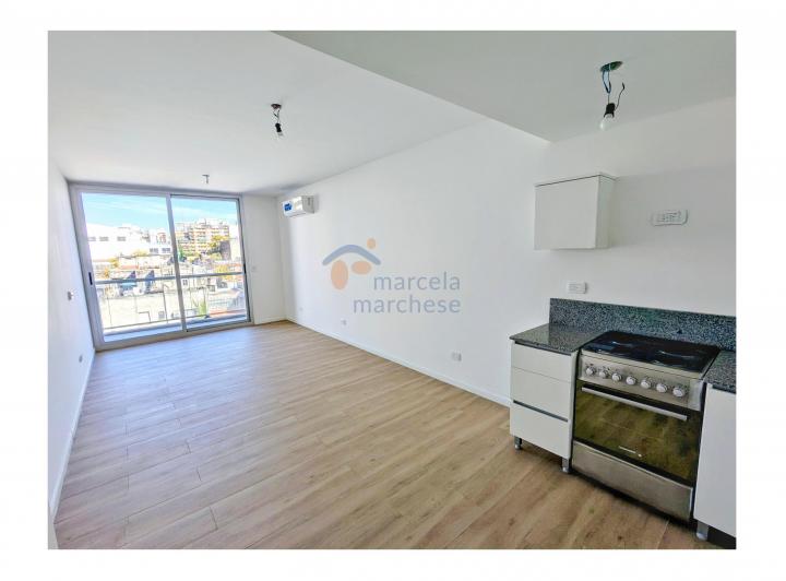 Monoambiente con Balcón y Cochera. ¡A Estrenar! 1