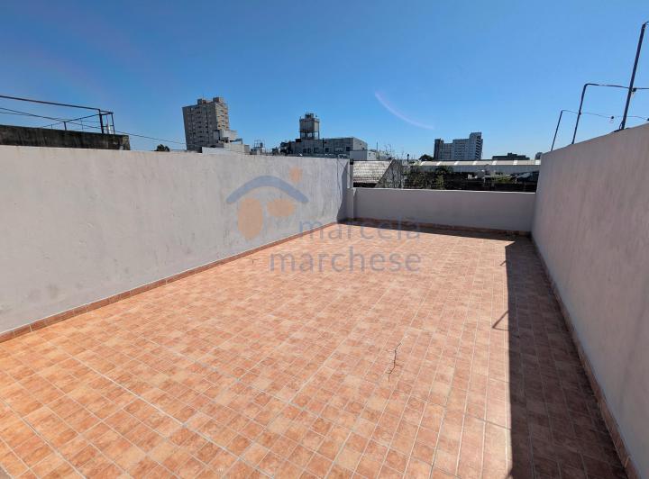 Moderno PH 3 Amb. con Terraza, 2 Patios y Parrilla, en Dos Plantas 1