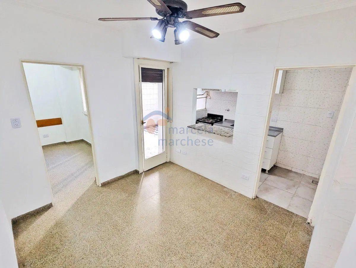 Depto. 2 Amb con Patio, En Flores! ( Apto Profesional ) 5
