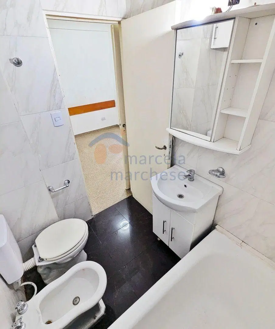 Depto. 2 Amb con Patio, En Flores! ( Apto Profesional ) 4