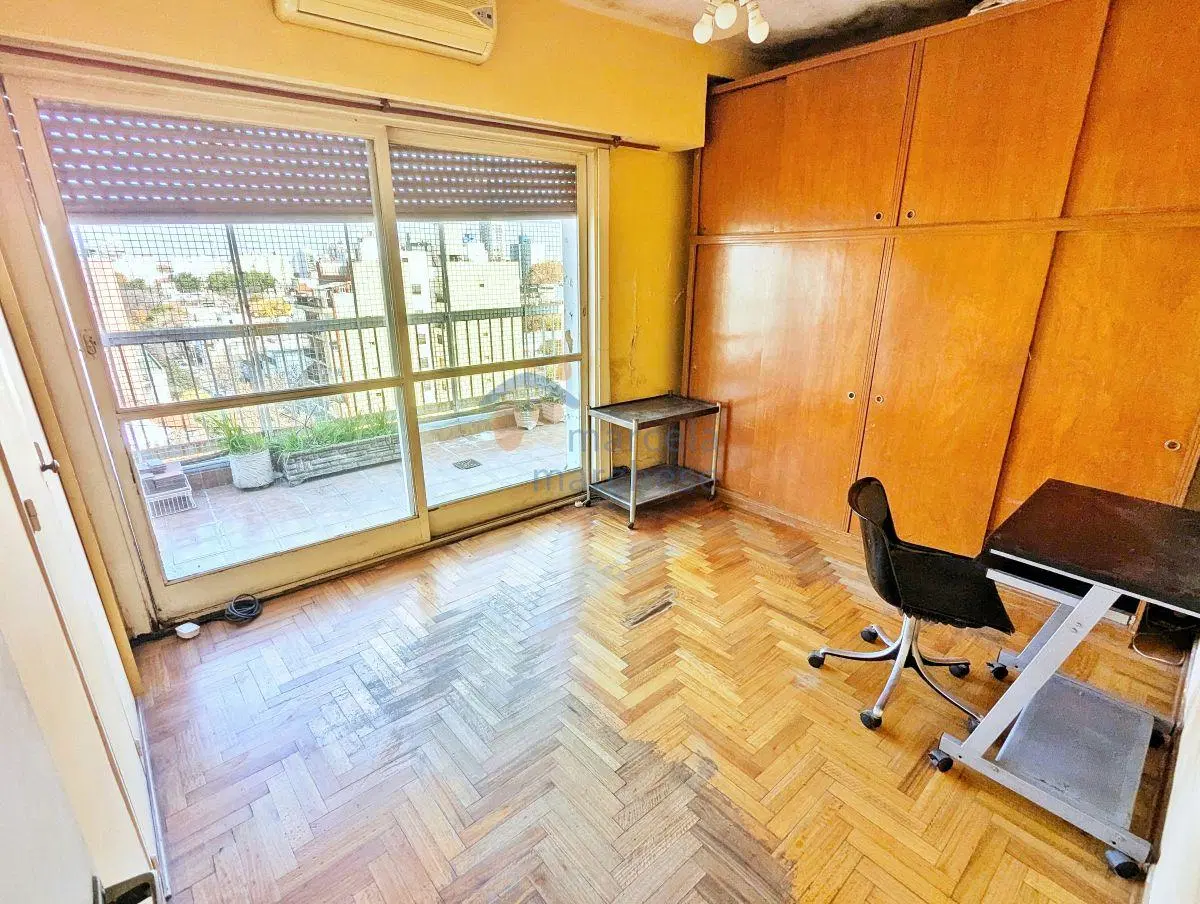 Amplio 4 Amb de 115 m² con Balcón Terraza en L – Apto Crédito – Piso Alto 5