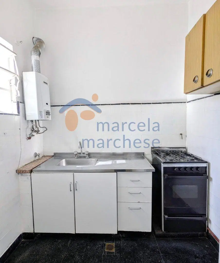 2 Amb Muy Luminoso con Bajas Expensas – 2do piso por escalera 2