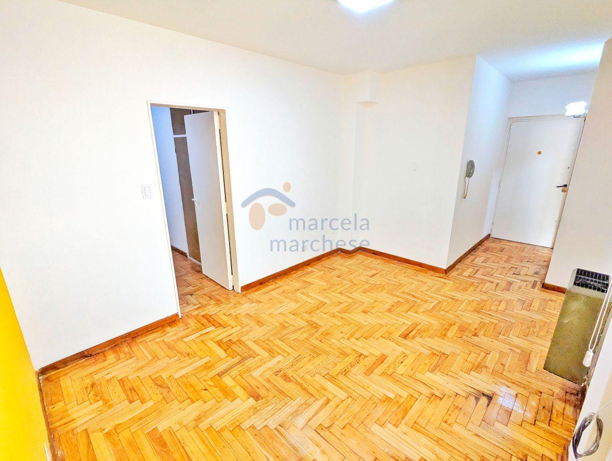Foto de Departamento 2 Amb con Balcón Amplio– Piso Alto– Balvanera, imagen 3