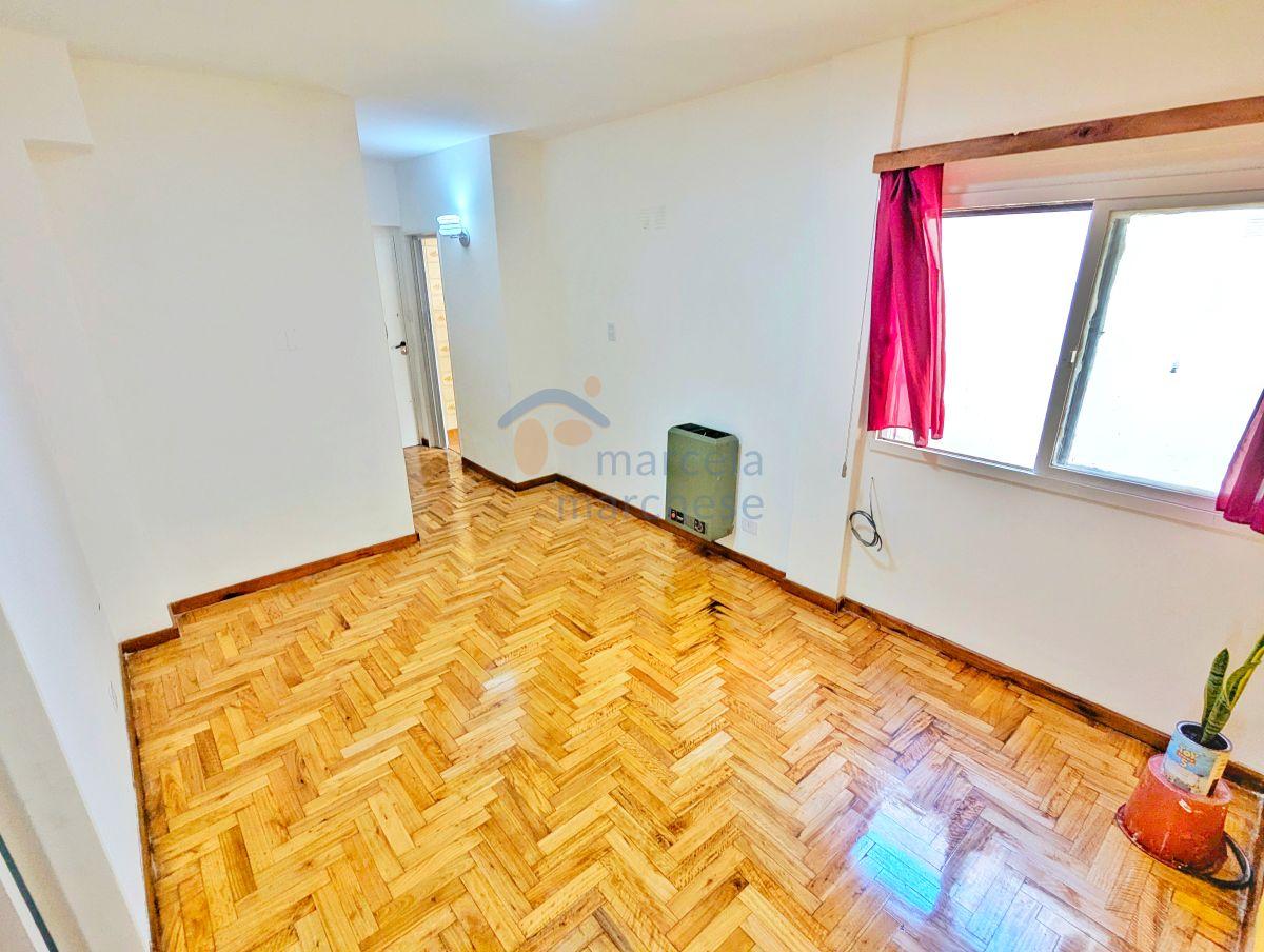 Foto de Depto. 2 Amb con Balcón Amplio– Piso Alto– Balvanera, imagen 2