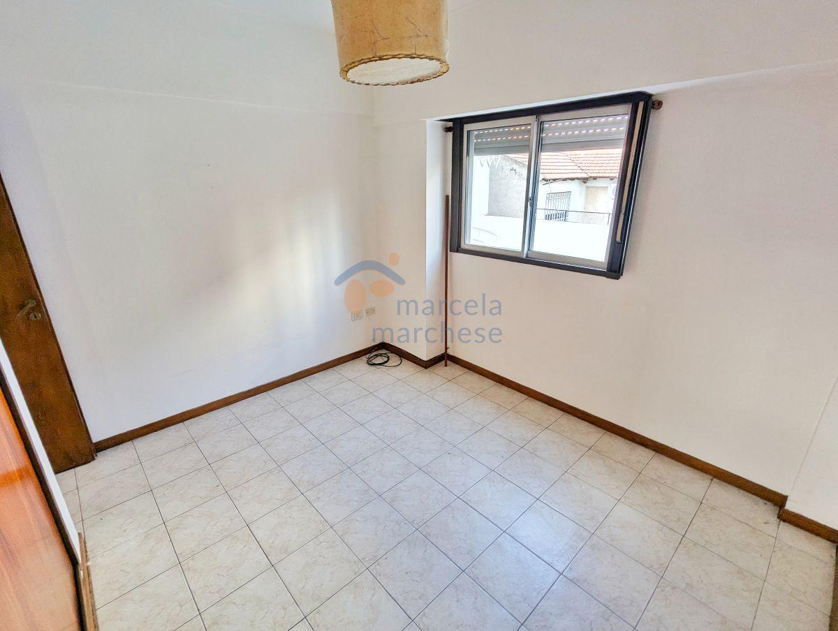 Foto de Depto 2 Amb con Balcón + Escritorio + Lavadero – Muy Luminoso – Flores, imagen 5