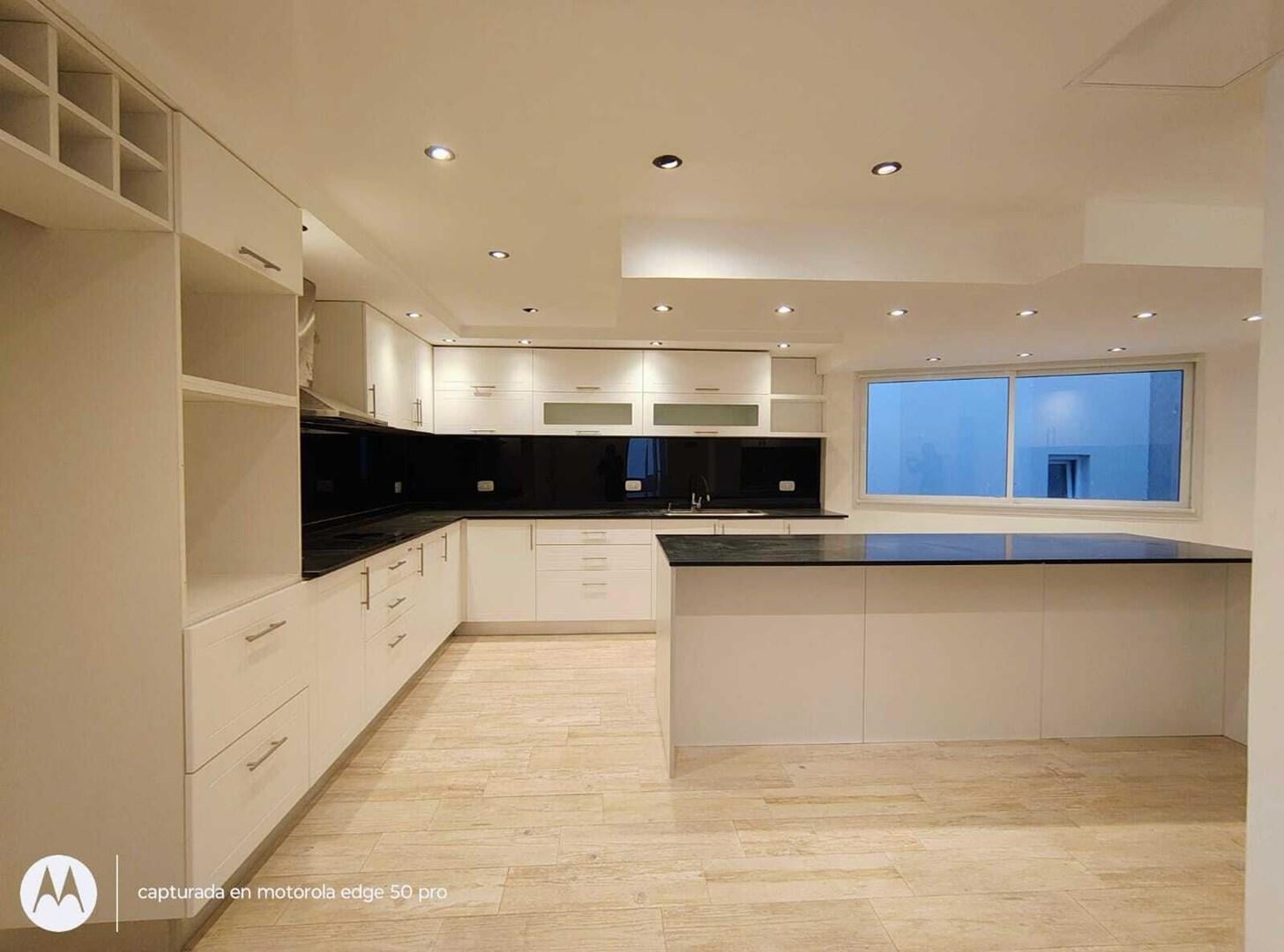 Foto de Departamento Semipiso en Venta en Mar Del Plata, General Pueyrredón, imagen 5
