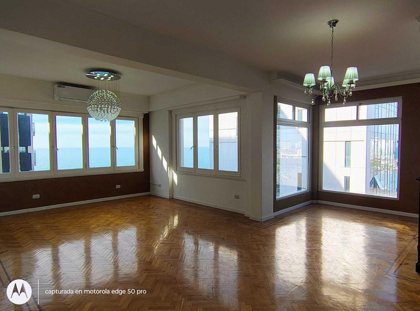 Foto de Departamento Semipiso en Venta en Mar Del Plata, General Pueyrredón, imagen 1
