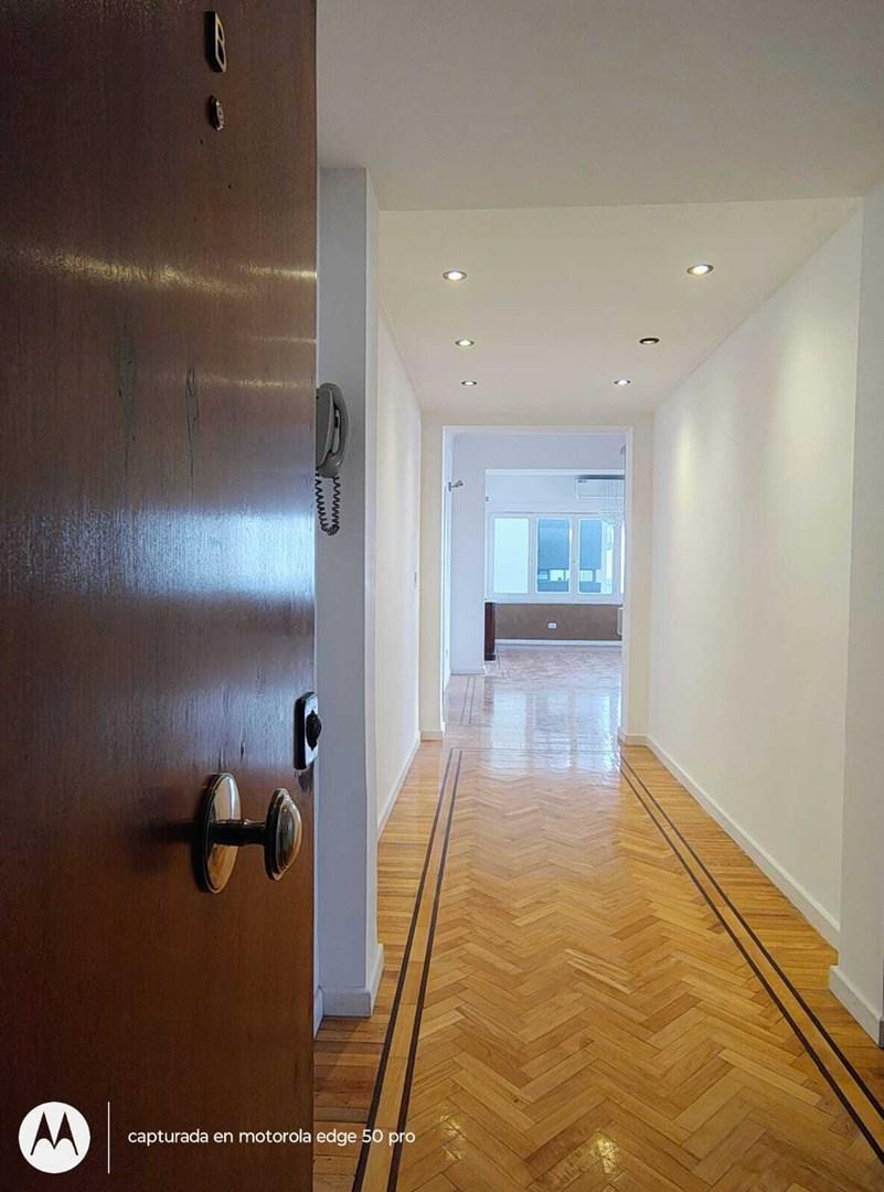 Foto de Departamento Semipiso en Venta en Mar Del Plata, General Pueyrredón, imagen 2