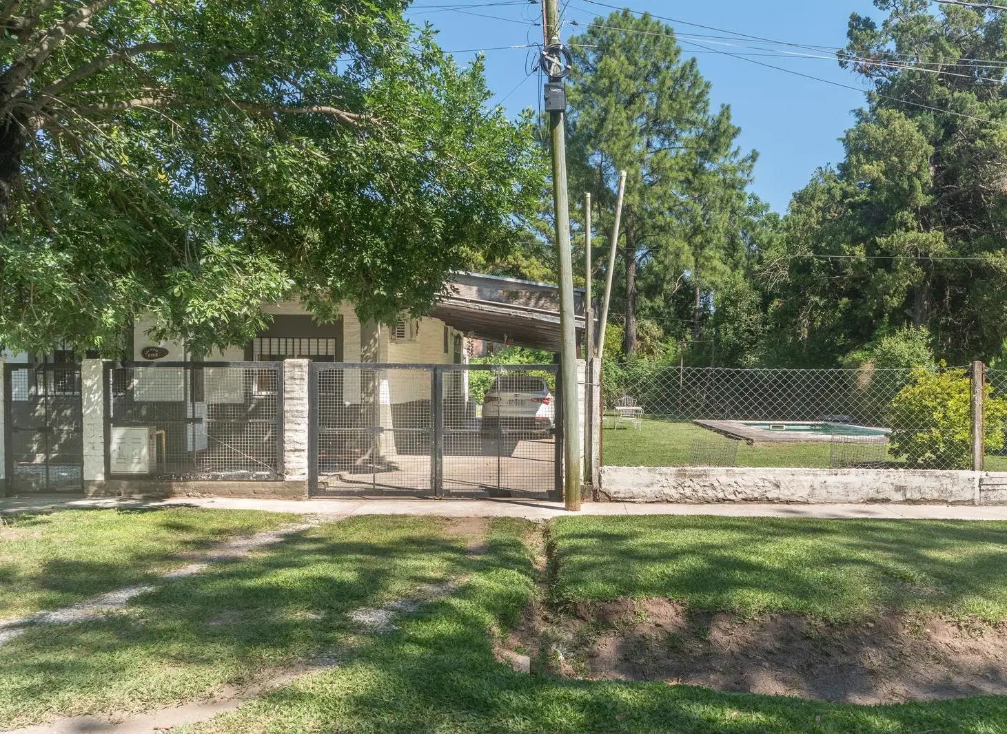 VENTA - CASA - 5 AMBIENTES - PROFESIONAL COUNTRY FUNES 2