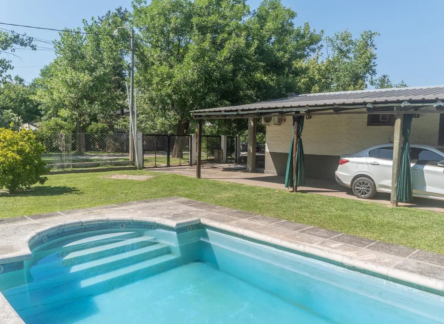 VENTA - CASA - 5 AMBIENTES - PROFESIONAL COUNTRY FUNES 3