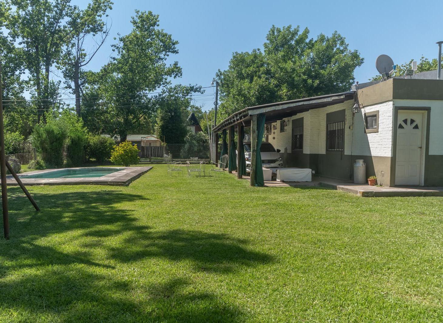 VENTA - CASA - 5 AMBIENTES - PROFESIONAL COUNTRY FUNES