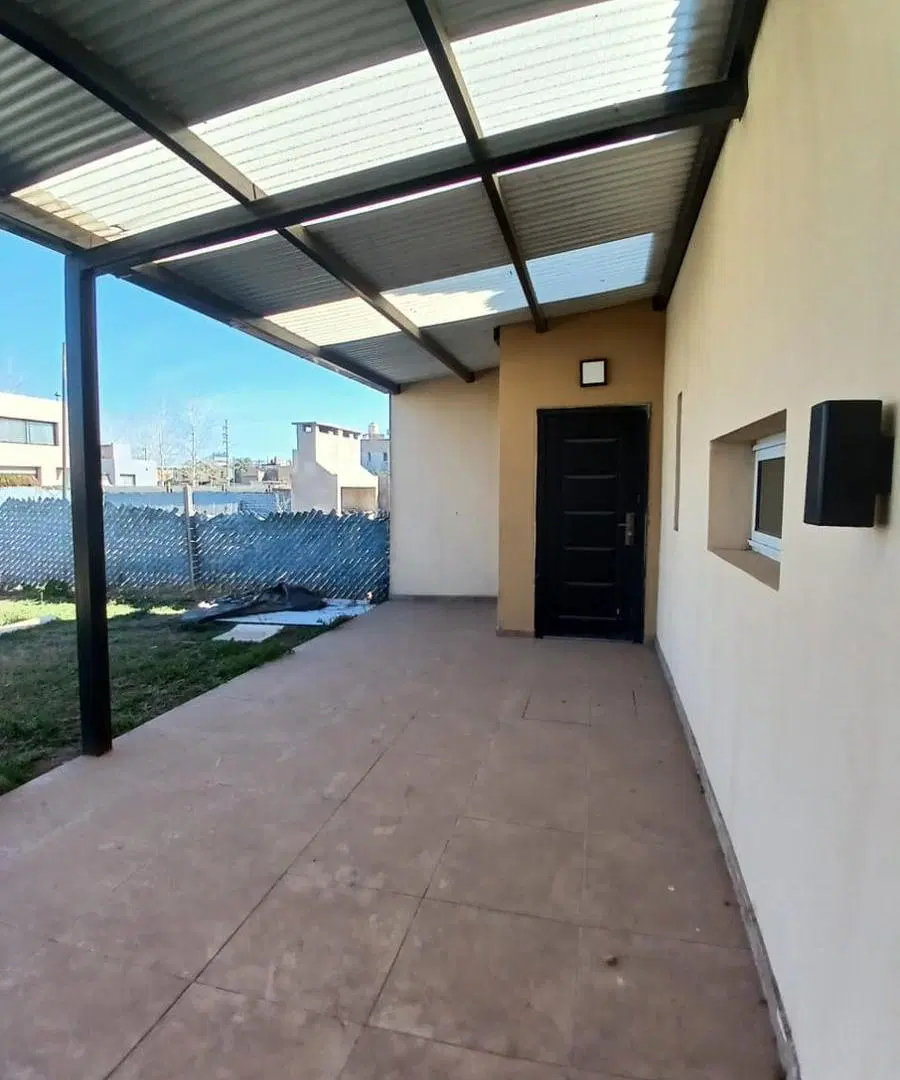 VENTA CASA AV. ALICIA MOREAU 500 5