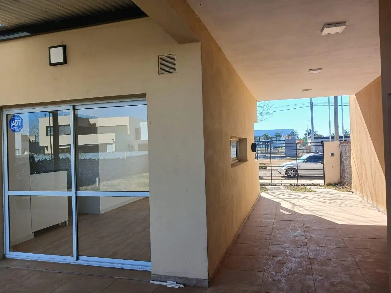 VENTA CASA AV. ALICIA MOREAU 500 1