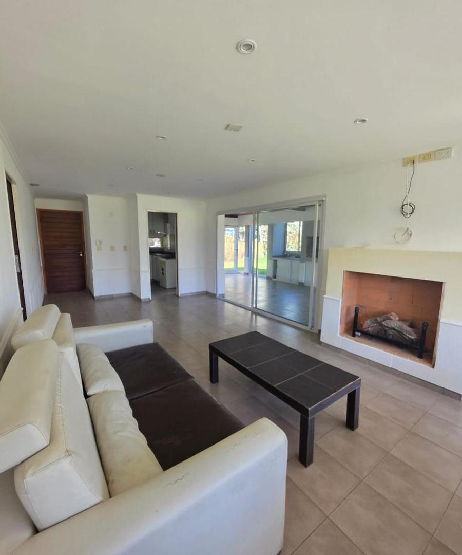 Foto de ALQUILER CASA 2 DORMITORIOS- ROLDAN, imagen 3