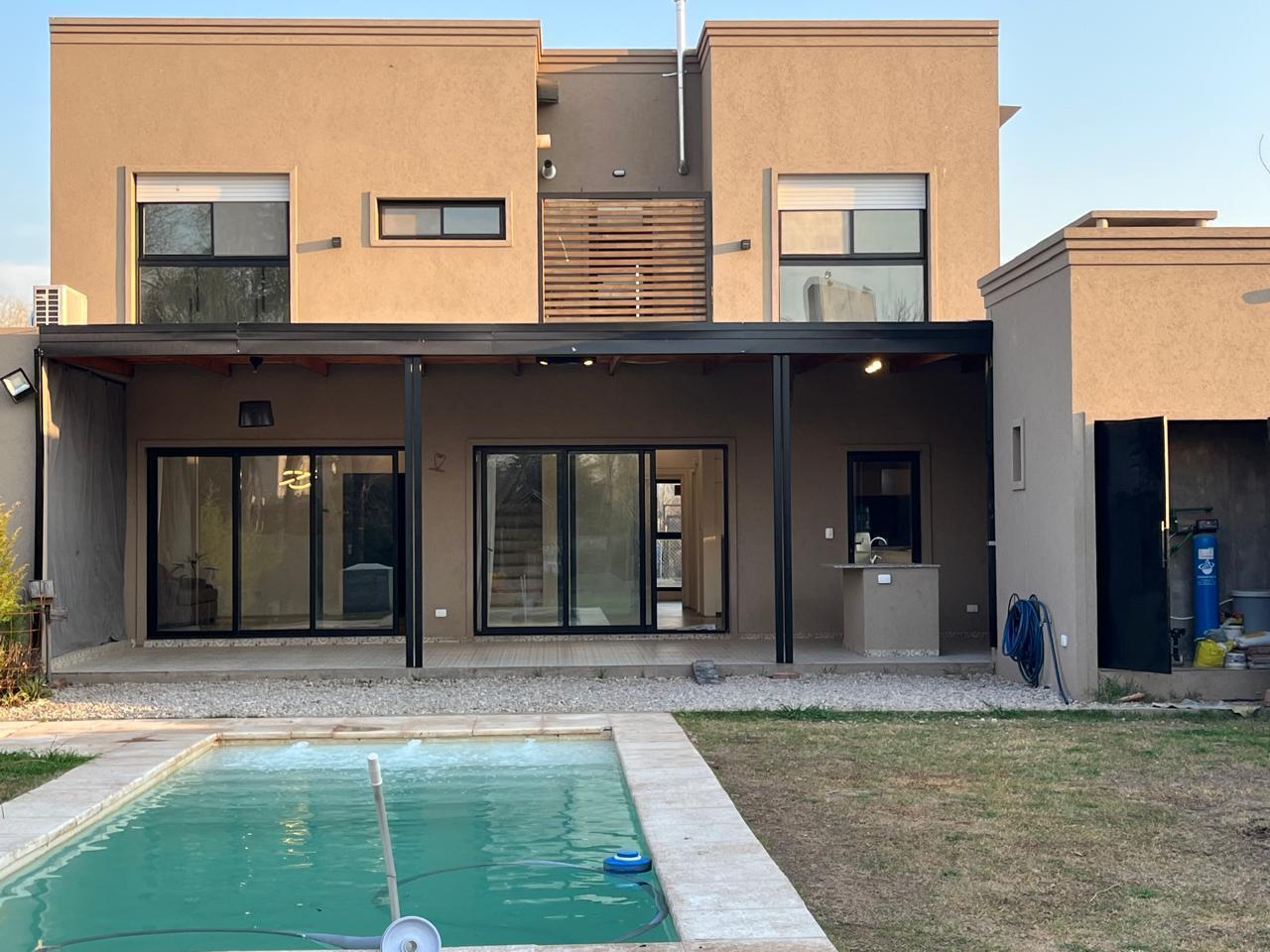 Foto de VENTA/ALQUILER - CASA - 3 DORMITORIOS, imagen 2